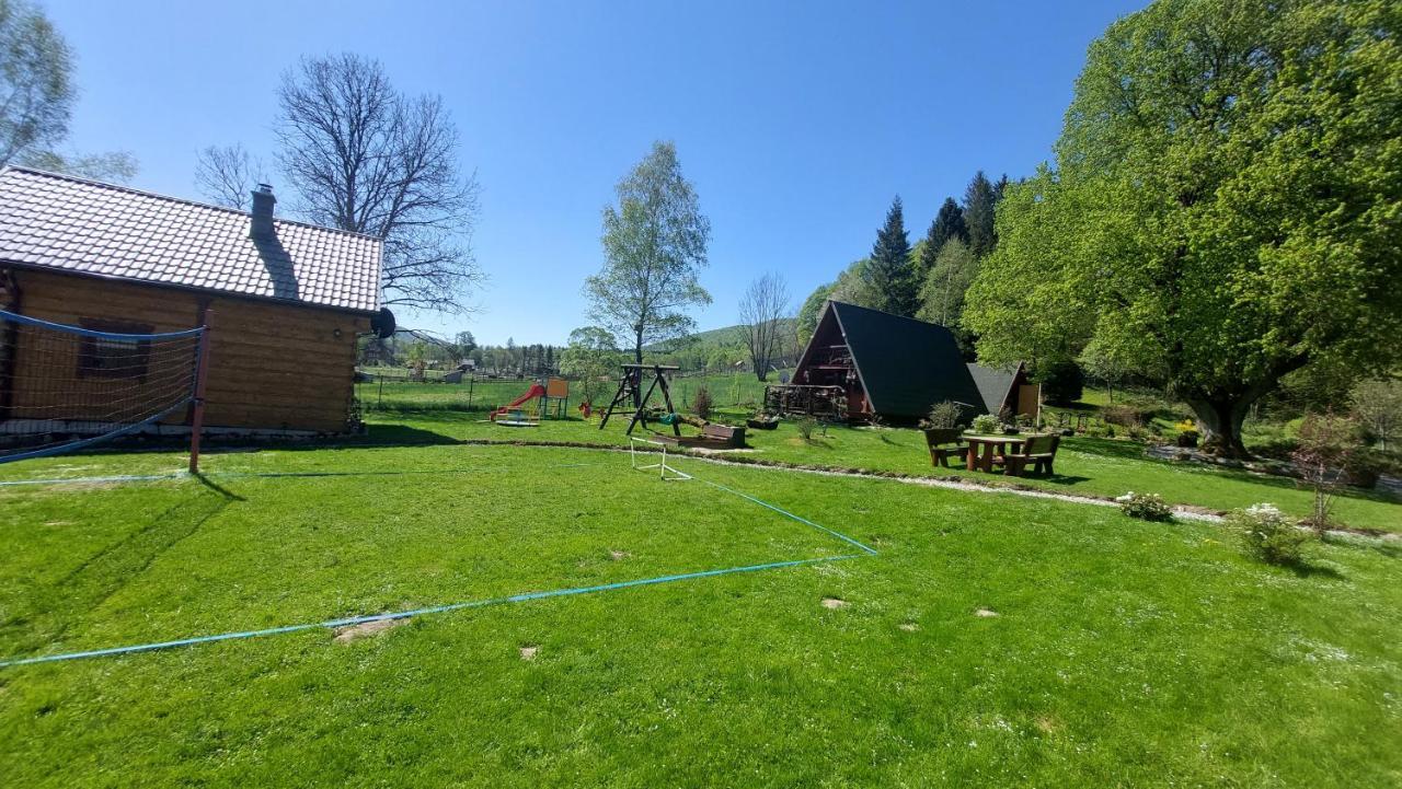 Domki Pod Lipa. Liszna Bagian luar foto