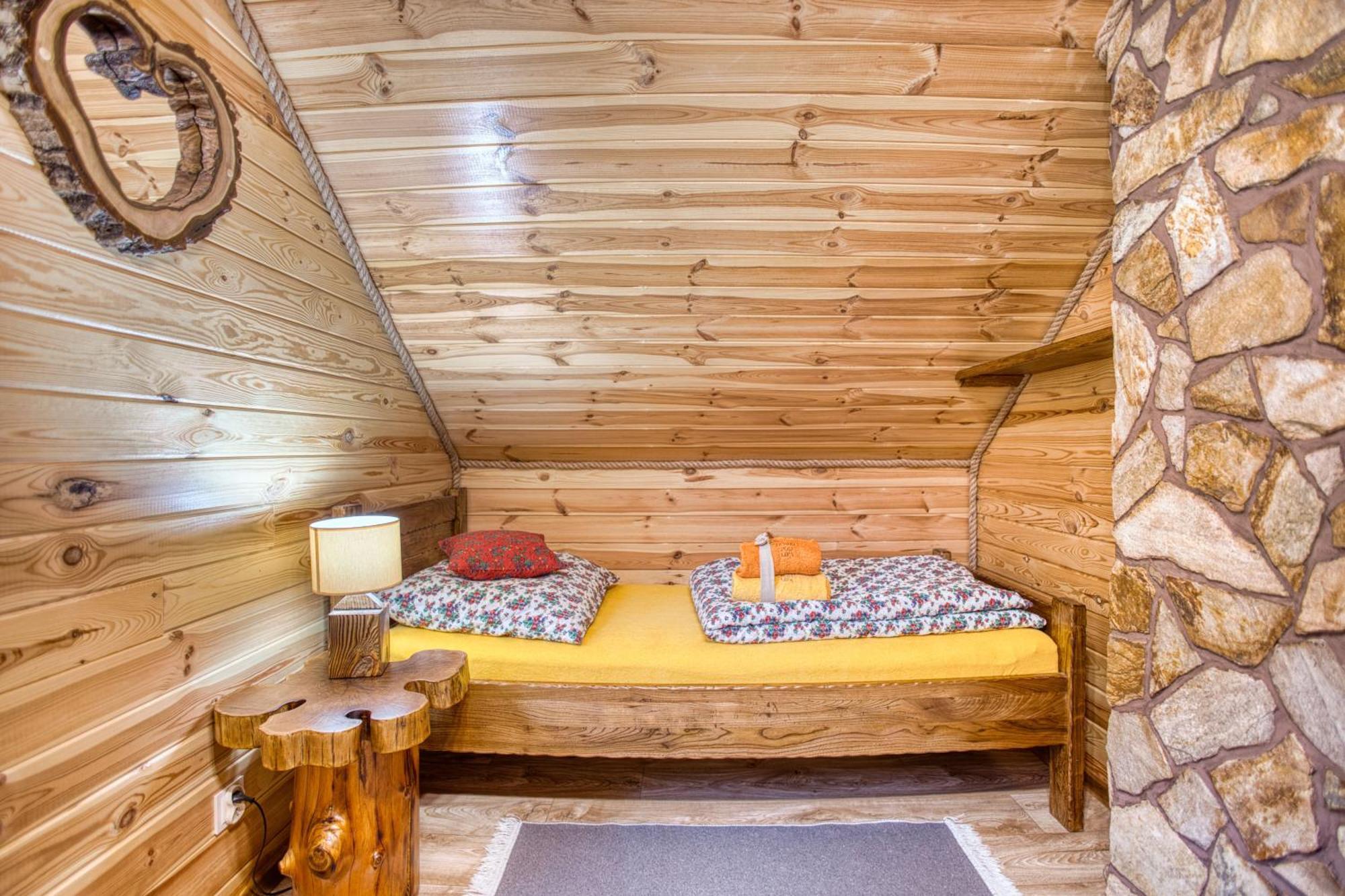 Domki Pod Lipa. Liszna Bagian luar foto